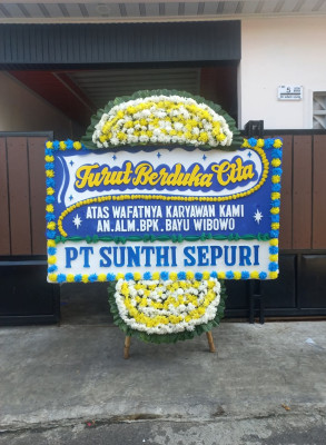 Papan Bunga Duka di Katulisan